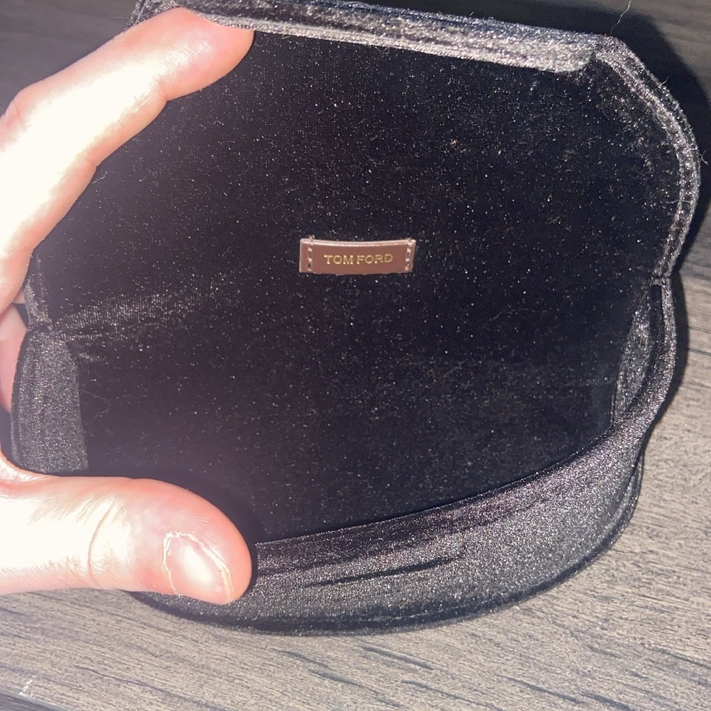 Tom Ford Black Magnetic Sunglasses Case - Picture 3 of 3